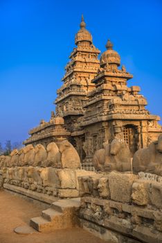 Shiva temple on the shore of bay of bengal built by the pallava kings