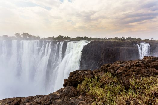 The Victoria falls is the largest curtain of water in the world (1708 meters wide). The falls and the surrounding area is the National Parks and World Heritage Site - Zambia, Zimbabwe 