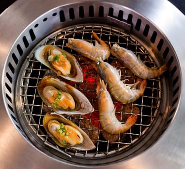 grilled seafood, prawns and squids