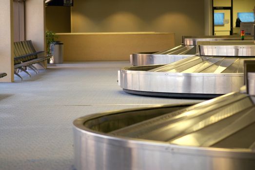 An image of the luggage area in an airport