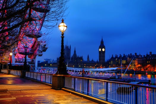 Overview of London, UK with the Clock tower early in the morning