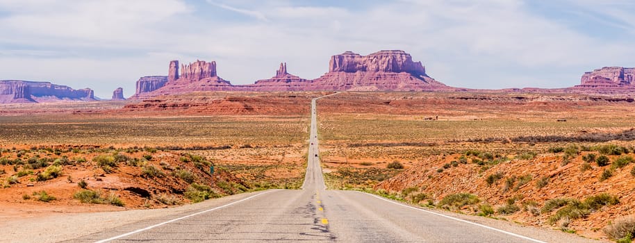 descending into Monument Valley at Utah  Arizona border 