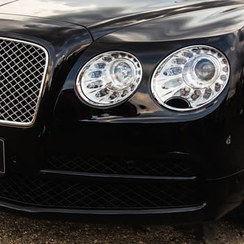 Front light of modern automobile
