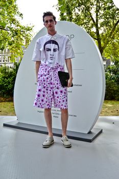 London Fashion Week, Streetstyle, photo: Daniel Bratterud