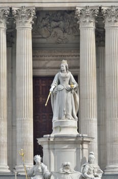 Queen Victoria stone statue in front of St Pauls cathedral
