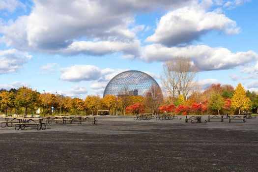This photo was shot from Montreal city in autumn