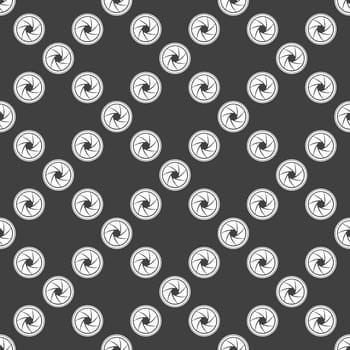 Photo camera diaphragm web icon. flat design. Seamless gray pattern.