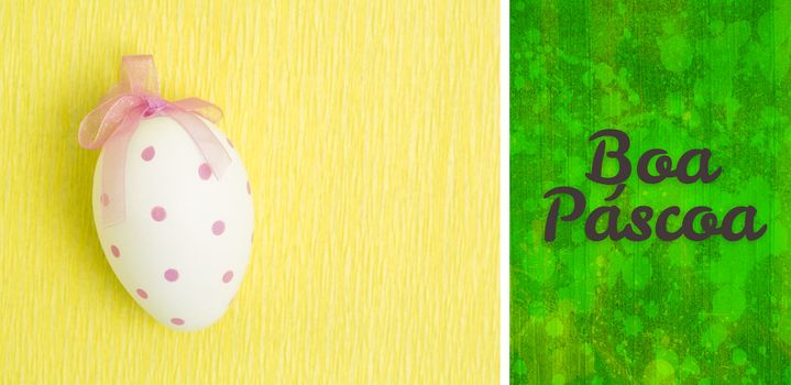 Boa pascoa against green paint splashed surface