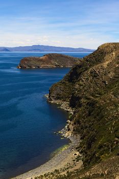 Shoreline of the popular tourist destination Isla del Sol (Island of te Sun) in Lake Titicaca, Bolivia