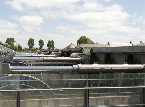 The hydralic system to support the tide in the bay and Couesnon River