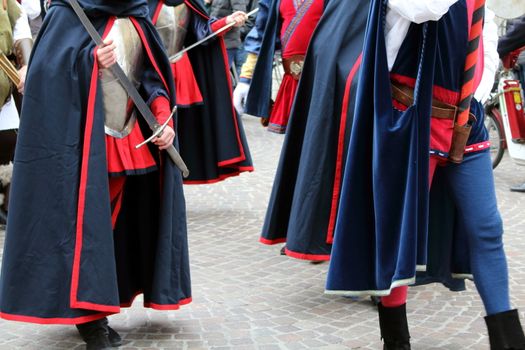 Palio, the city celebrates with competitions of the flag wavers and the parade of the districts