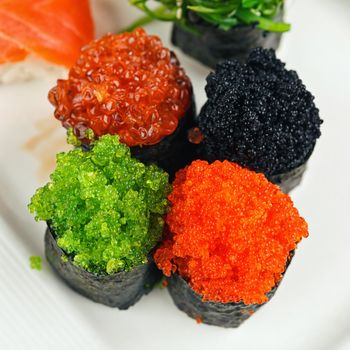Sushi rolls with roe