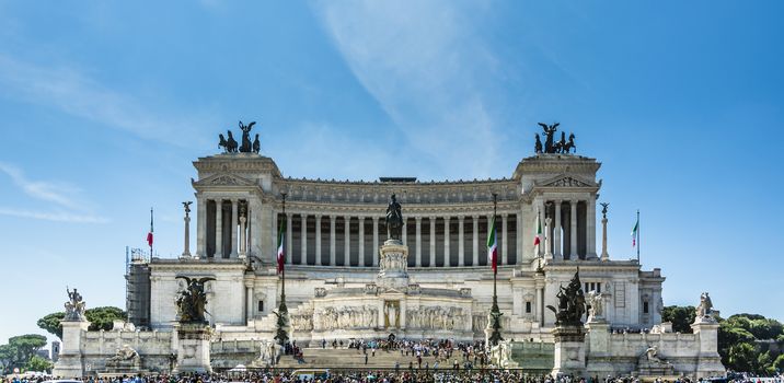 the magnificent mausoleum dedicated to the hereos of Italy