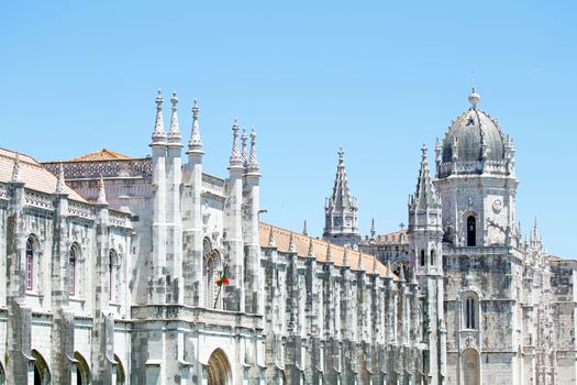 The Monastery of St. Jeronimos, is one of the most famous monuments in Portugal, built in the manueline style. It is located in Lisbon , Portugal