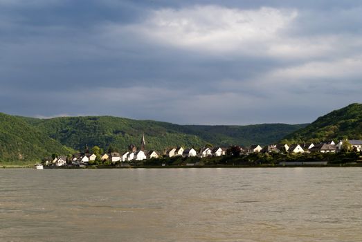 Spay at the Rhine