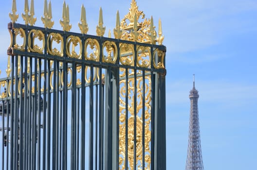 gate place de la concorde  with eiffel tower in distance