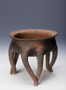 basin, bowl, in argil or clay, ancient art of ecuador