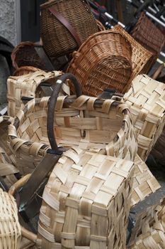 wicker basket, handmade basket in wicker or chestnut wood