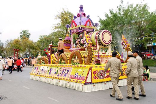 CHIANGMAI, THAILAND - FEBRUARY 2-2013 : Unidentified Thai people on the parade in ChiangMai Flower Festival 2013 at ChiangMai, Thailand.