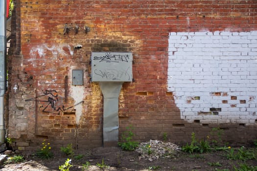 Photo of old red brick gritty wall