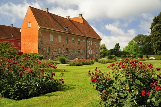 Krapperup main building was built in the mid-1500s over the remains of the medieval castle. Renovations during the 1700s gave the mansion its present appearance