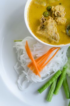 Thai rice vermicelli served with yellow curry