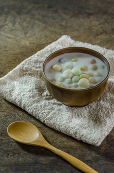 Bua Loy (Rice Dumplings in Coconut Milk) asian dessert