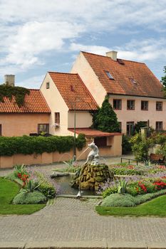 Packhusplan, is a square in Visby, at the end of the 1800s prepared a small plantation with a fountain and the bronze sculpture cornucopia goddess.