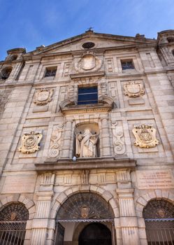 Convento de Santa Teresa Facade Statue Swallows Avila Castile Spain.  Convent founded in 1636 for Saint Teresa, Catholic nun, Counterreformation author, and Spanish mystic, who founded the Carmelite order. Died in 1582 and made a saint in 1614.