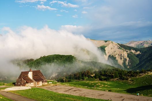 La Federación Navarra de Montaña apuesta por el Refugio de Belagua. 