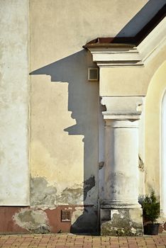 background architectural detail shadow on the pillar