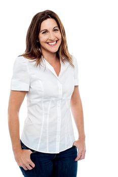 Woman in casual wear posing with hands in her pocket