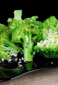 salad broccoli florets for garlic and spices