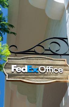 SANTA BARBARA, CA/USA - JULY 26, 2015: FedEx Office Building. FedEx Office is a chain of stores  providing a retail outlet for FedEx Express and FedEx Ground shipping, as well as printing, copying, and binding services.