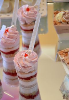 Picture of a birthday Cupcakes in a plastic cans