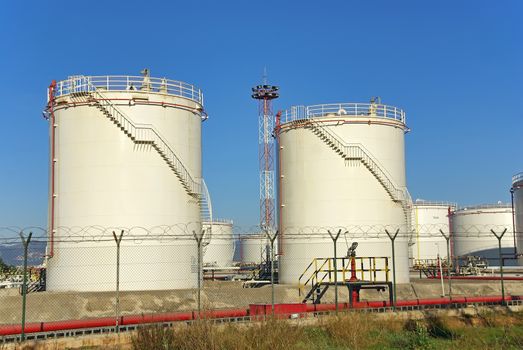 High capacity fuel tanks used for storage