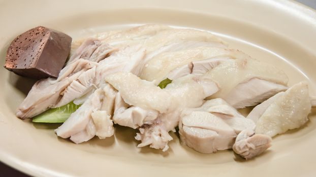 Streamed hicken in dish, Cuisine