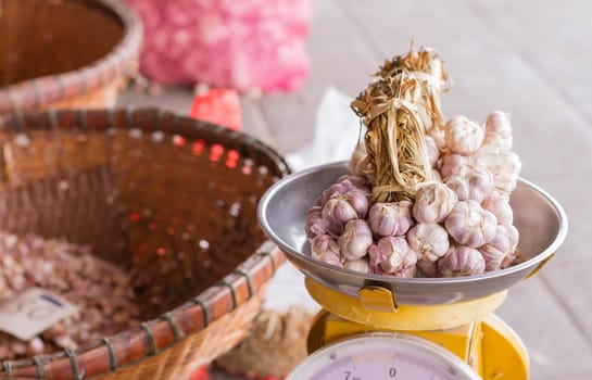 Garlic on the scales