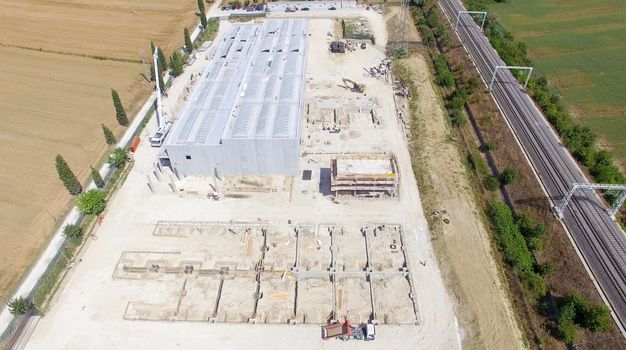 Overhead view of construction site.