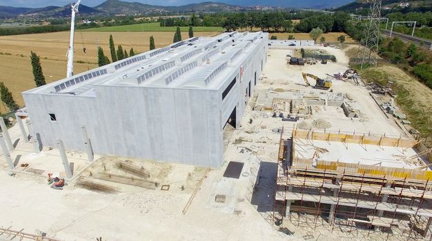 Overhead view of construction site.