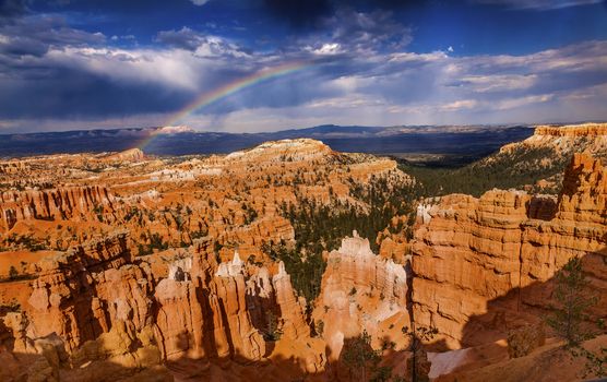 Rainbow Dark Clouds Storm Amphitheater Hoodoos Bryce Point Bryce Canyon National Park Utah 