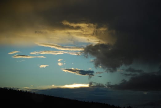 Incoming thunderstorm