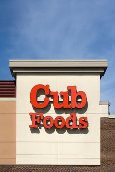 BLOOMINGTON, MN/USA - AUGUST 5, 2015: Cub Foods retail store exterior. Cub Foods is a supermarket chain with seventy-three stores in Minnesota and Illinois.