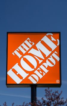 BLOOMINGTON, MN/USA - August 12, 2015:  The Home Depot exterior. Home Depot is an American retailer of home improvement and construction products, supplies and services.