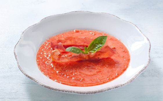 Cold tomato soup with crispy prosciutto