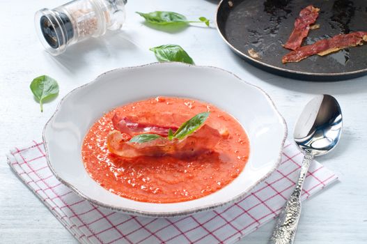 Cold tomato soup with crispy prosciutto