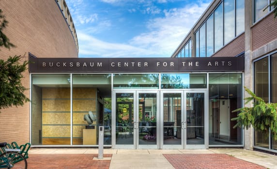 GRINNELL, IA/USA - AUGUST 8, 2015: Bucksbaum Center for the Arts on the campus of Grinell College. Grinnell College is a private liberal arts college  known for its rigorous academics and tradition of social responsibility.