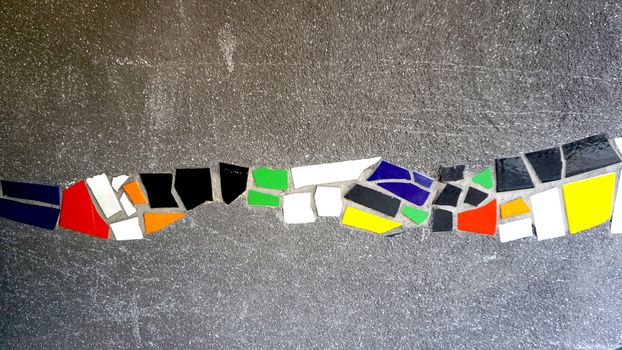 color mosaic tile with stone concrete column horizontal