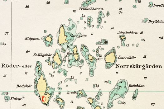 Macro shot of a old marine chart, detailing Stockholm archipelago. 

Picture is from "Batsjokort 1982-83 Serie A LANDSORT-ARHOLMA", created 2013-10-12.