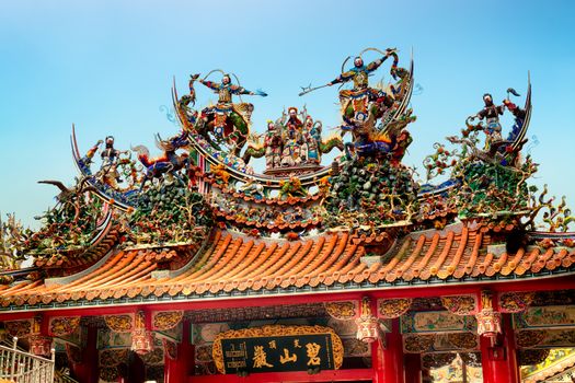 Decoration on the rooftop of a  Bishan Temple in Taipei.